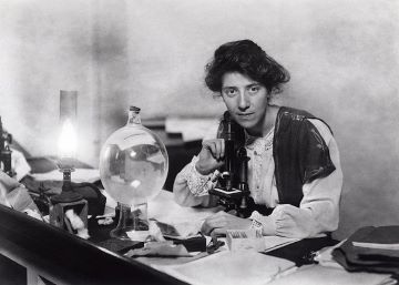 Marie Stopes extraordinary paleontologist (provided L Truswell)